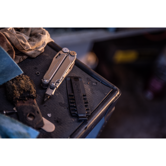 BIT-KIT SET (21) – Leatherman HK